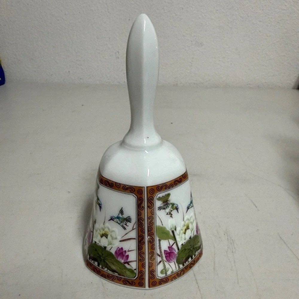Vintage Toyo White Ming Lotus Porcelain Bell Hummingbird Floral Japan